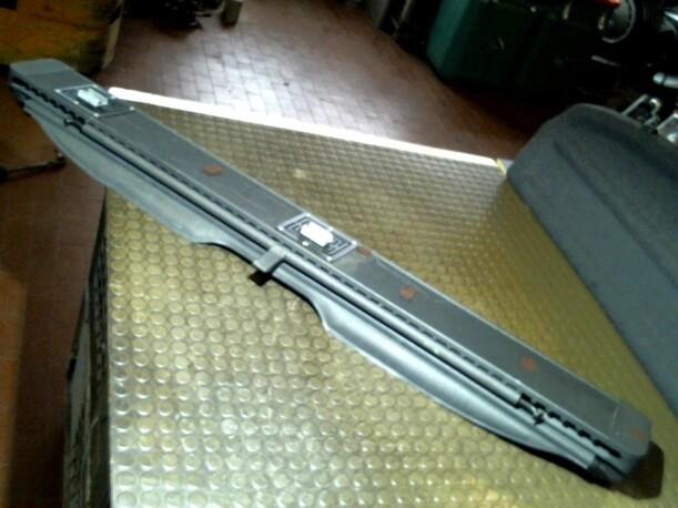 Foto: LADERAUMABDECKUNG eines Mercedes-Benz E 240 T