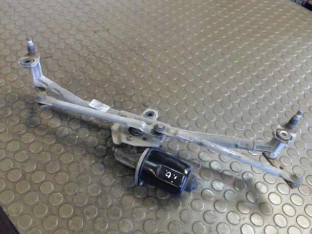 Foto: SCHEIBENWISCHERMOTOR VORN eines Seat Toledo 1.6