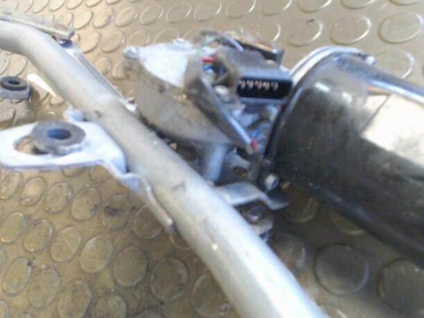 Foto: SCHEIBENWISCHERMOTOR VORN eines Seat Toledo 1.6