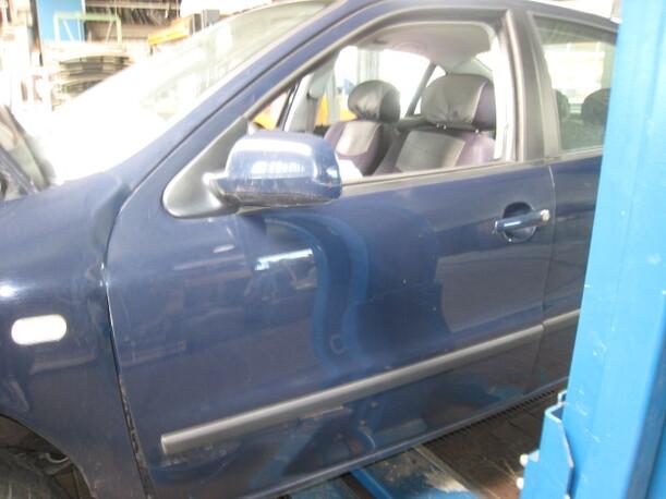 Foto: TÜR VORNE LINKS eines Seat Toledo 1.6 CD