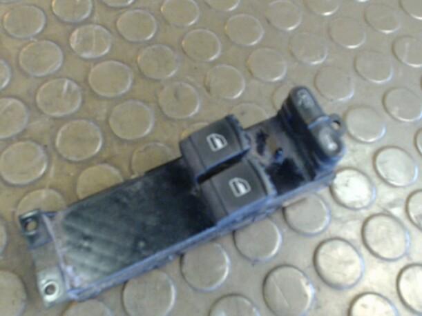 Foto: FENSTERHEBERSCHALTER eines Seat Toledo 1.6