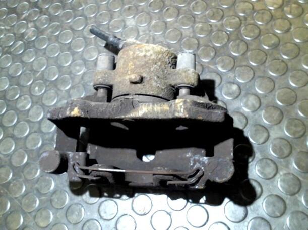 Foto: BREMSSATTEL VORN LINKS eines Volvo 850 2.0-10V