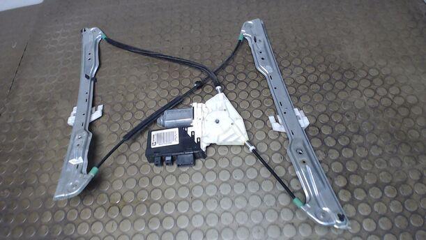 Foto: FENSTERHEBER ELEKTRISCH VORN LINKS eines Citroen C5 Kombi 2.2 HDI