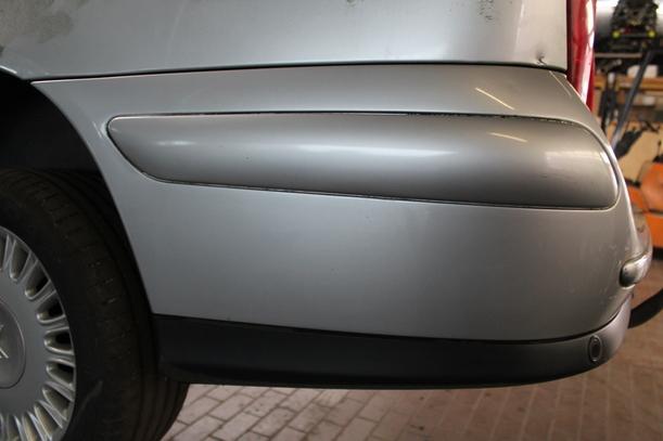 Foto: STOSSFÄNGER/ STOßSTANGE HINTEN eines Citroen C5 Kombi 2.2 HDI