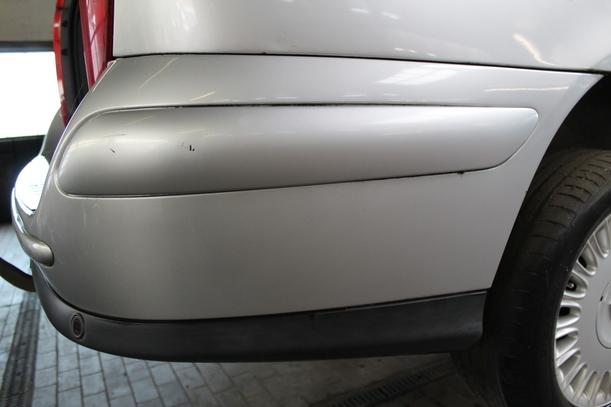 Foto: STOSSFÄNGER/ STOßSTANGE HINTEN eines Citroen C5 Kombi 2.2 HDI