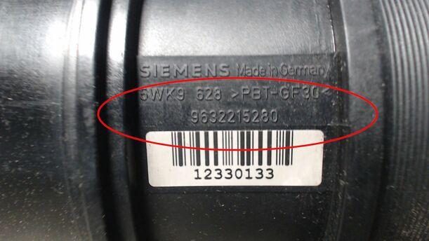 Foto: LUFTMASSENMESSER SIEMENS eines Citroen C5 Kombi 2.2 HDI
