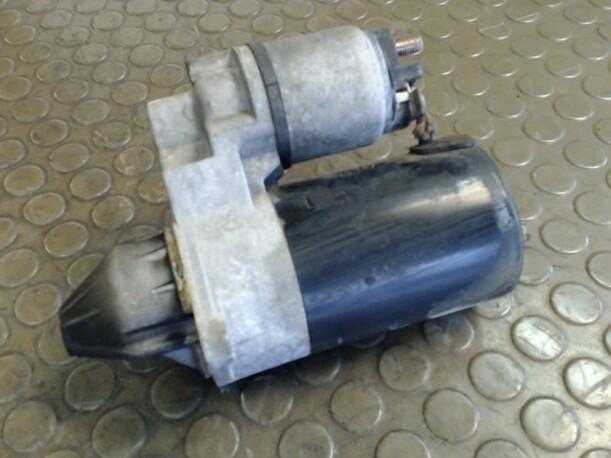 Foto: ANLASSER / STARTER ( BOSCH eines Opel Agila 1.0 12 V