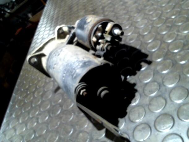 Foto: ANLASSER / STARTER  BOSCH eines BMW 320i