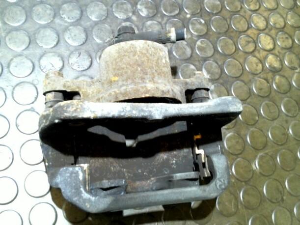 Foto: BREMSSATTEL VORN RECHTS eines Toyota Yaris 1.3