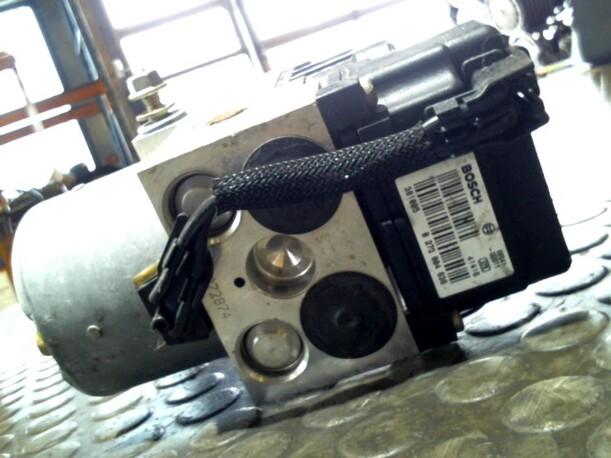 Foto: HAUPTBREMSAGGREGAT ABS eines Toyota Yaris 1.3
