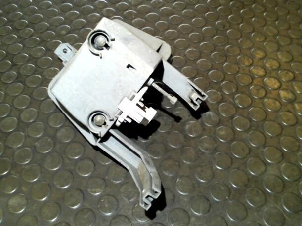 Foto: NEBELSCHEINWERFER LINKS eines Opel Vectra 1.8 Caravan
