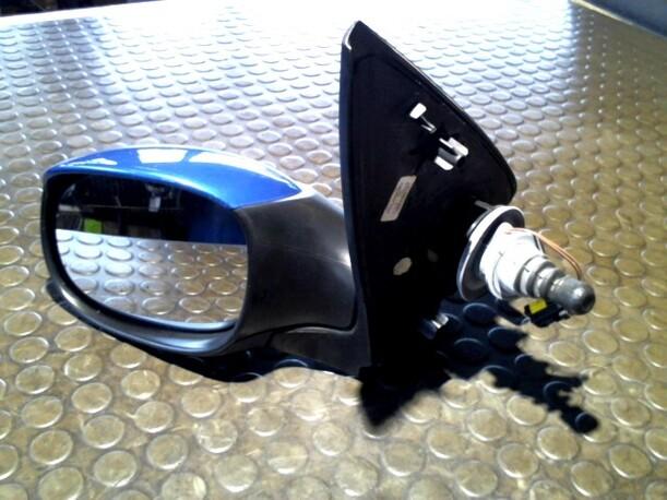 Foto: AUSSENSPIEGEL LINKS MECHANISCH VERSTELLBAR eines Peugeot 206 HDi eco 70 CL