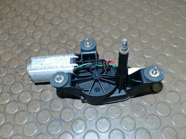 Foto: SCHEIBENWISCHERMOTOR HINTEN eines Fiat Punto 1.2