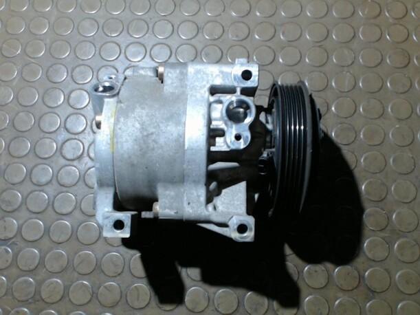 Foto: KOMPRESSOR KLIMAANLAGE eines Fiat Punto 1.2
