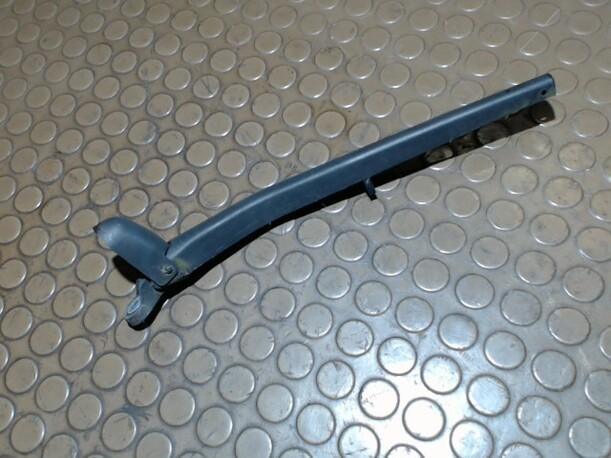 Foto: SCHEIBENWISCHERARM HINTEN eines Fiat Punto 1.9 JTD