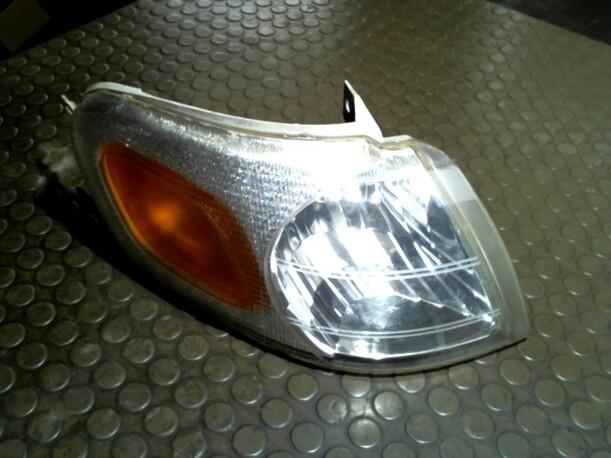 Foto: BLINKER / BLINKLEUCHTE VORN RECHTS eines Opel Sintra 2.2 DTi