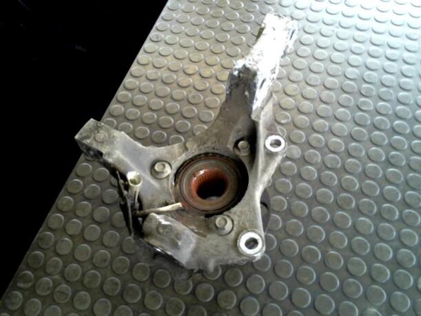 Foto: ACHSSCHENKEL VORN LINKS eines Opel Sintra 2.2 DTi