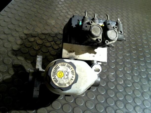Foto: HAUPTBREMSAGGREGAT ABS eines Opel Sintra 2.2 DTi
