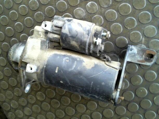 Foto: ANLASSER / STARTER  BOSCH eines Opel Sintra 2.2 DTi