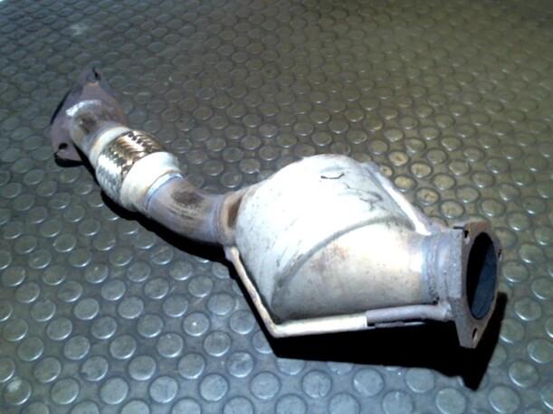 Foto: KATALYSATOR ( ZUBEHÖR ) eines VW Passat Variant 1.9 TDI