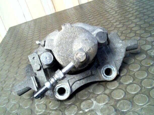 Foto: BREMSSATTEL VORN LINKS eines VW Sharan 1.9 TDI