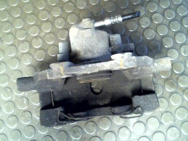 Foto: BREMSSATTEL VORN RECHTS eines VW Sharan 1.9 TDI