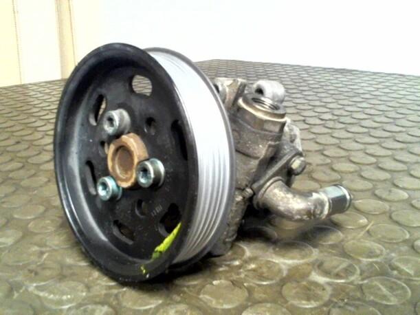Foto: PUMPE SERVOLENKUNG eines VW Sharan 1.9 TDI
