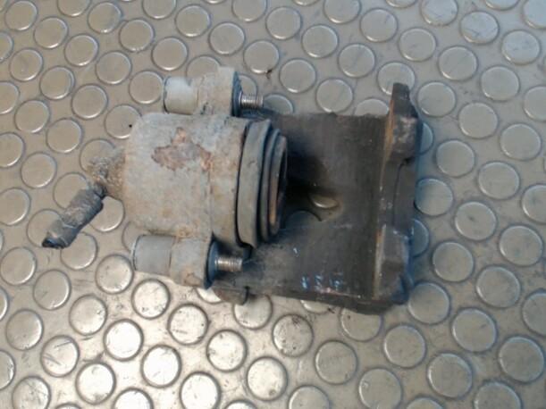 Foto: BREMSSATTEL VORN LINKS eines Seat Ibiza 1.4 16V