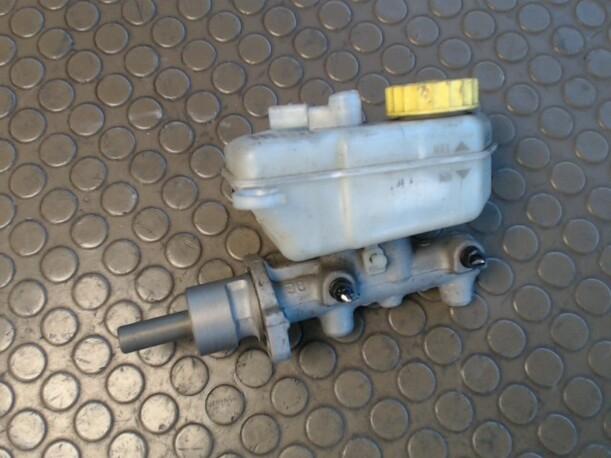 Foto: HAUPTBREMSZYLINDER eines Seat Ibiza 1.4 16V