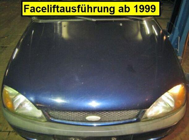 Foto: MOTORHAUBE eines Ford Fiesta Exclusive