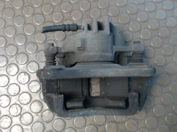 Foto: BREMSSATTEL VORN LINKS eines Volvo V40 1.9 D