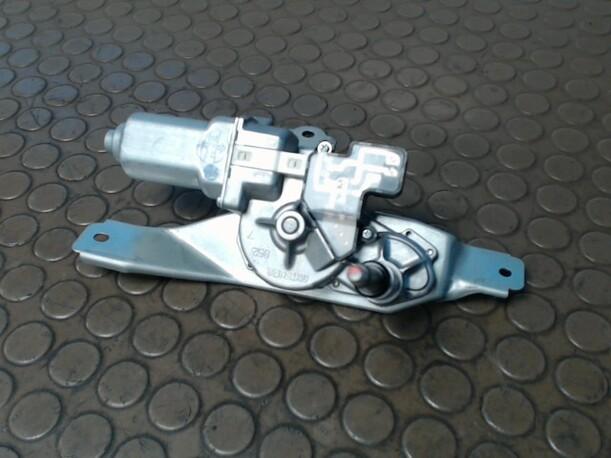 Foto: SCHEIBENWISCHERMOTOR HINTEN eines Mazda 2 1.3 Sport