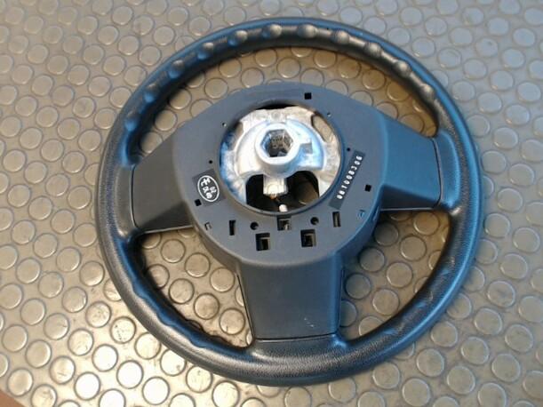 Foto: LENKRAD eines Mazda 2 1.3 Sport