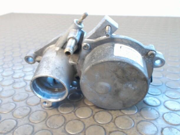 Foto: VAKUUMPUMPE eines Ford Mondeo 2.0 Turnier TDCi