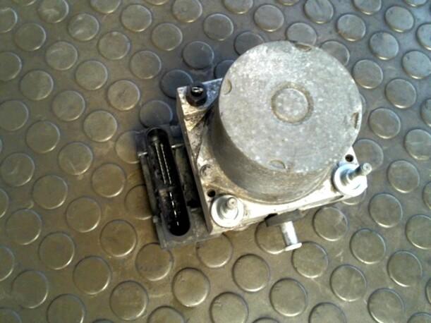 Foto: HAUPTBREMSAGGREGAT ABS eines Fiat Stilo 1.4 16V