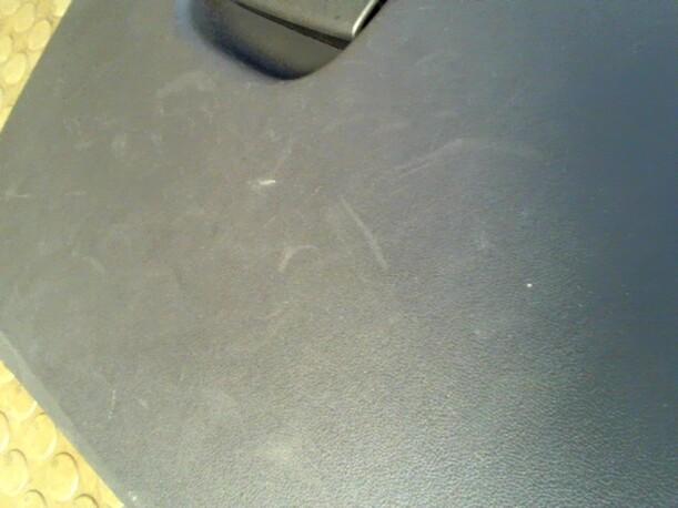 Foto: HANDSCHUHFACH eines Fiat Stilo 1.4 16V