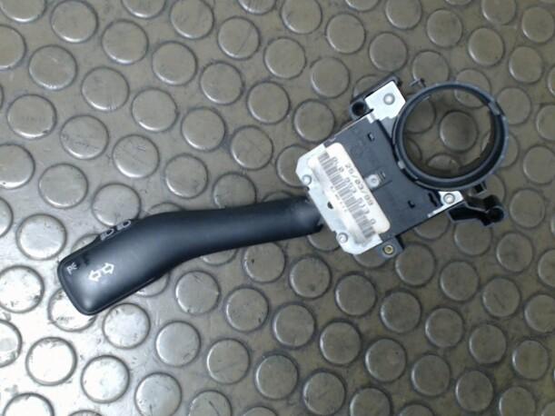 Foto: BLINKSCHALTER/KOMBISCHALTER eines Seat Toledo 1.6