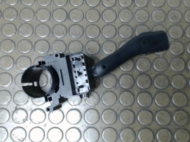 Foto: BLINKSCHALTER/KOMBISCHALTER eines Seat Toledo 1.6