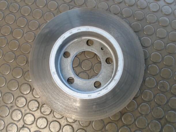 Foto: BREMSSCHEIBE HINTEN TECHTS eines Seat Toledo 1.6