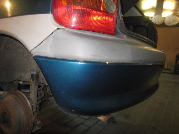 Foto: STOßSTANGE / STOSSFÄNGER HINTEN eines Opel Corsa