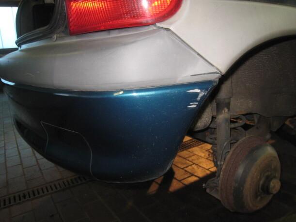 Foto: STOßSTANGE / STOSSFÄNGER HINTEN eines Opel Corsa
