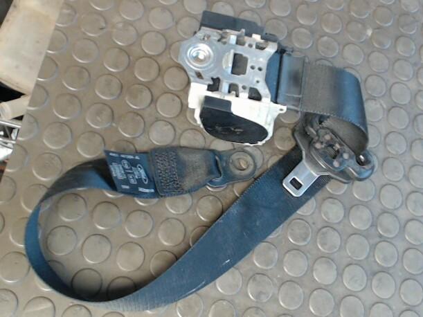 Foto: SICHERHEITSGURT VORNE  RECHTS (4/5-TÜRER) eines Ford Focus Turnier 1.6 TDCi DPF Futura