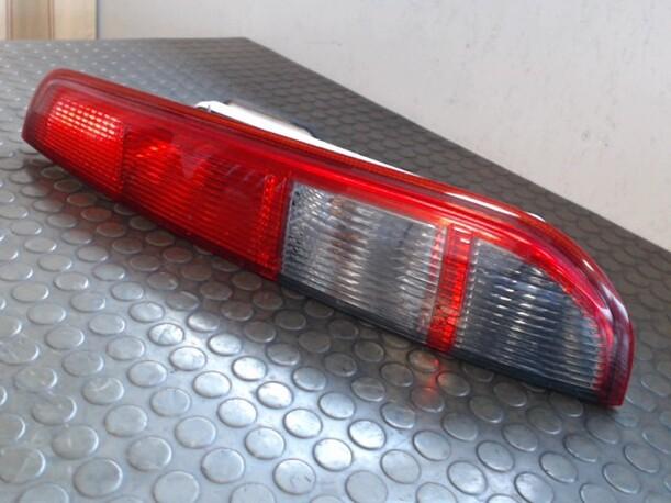 Foto: HECKLEUCHTE / RÜCKLICHT RECHTS eines Ford Focus Turnier 1.6 TDCi DPF