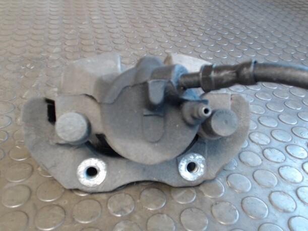 Foto: BREMSSATTEL VORN RECHTS eines Ford Focus Turnier 1.6 TDCi DPF