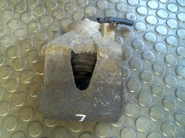 Foto: BREMSSATTEL VORN LINKS eines Seat Ibiza 1.2 12V