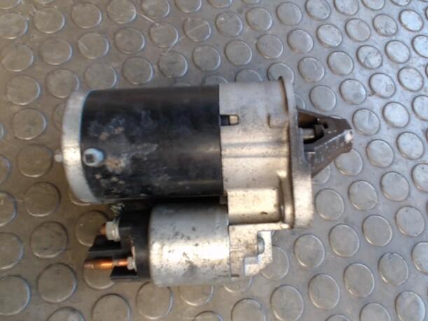 Foto: ANLASSER / STARTER eines Dacia Logan MCV 1.4