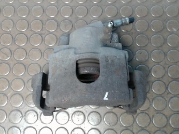 Foto: BREMSSATTEL VORN LINKS eines Mazda 121