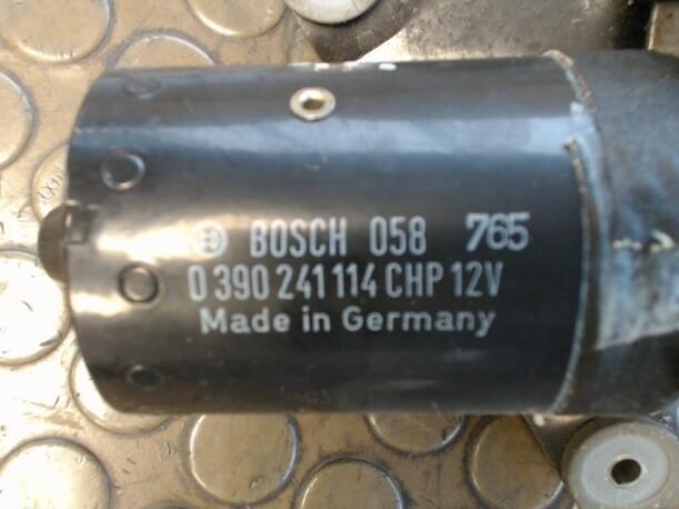 Foto: SCHEIBENWISCHERMOTOR VORN eines Mitsubishi Carisma 1600