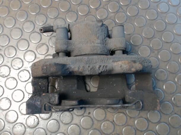 Foto: BREMSSATTEL VORN LINKS eines Alfa Romeo 156 Sportwagon 2.0 JTS Selespeed