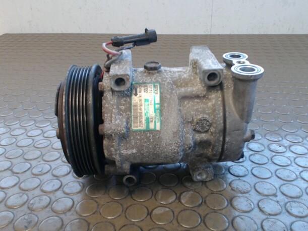 Foto: KOMPRESSOR KLIMAANLAGE eines Alfa Romeo 156 Sportwagon 2.0 JTS Selespeed